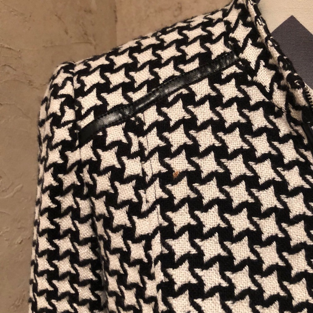 Jacket - Picture 5 of 5
